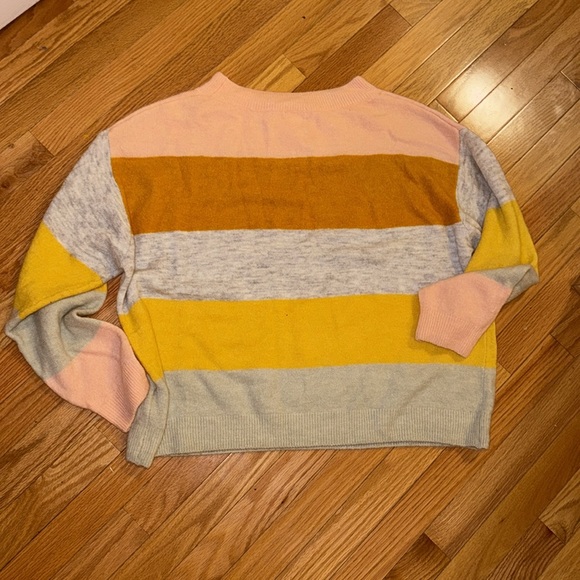 H&M Colorblock Pastel Striped Crewneck Sweater - Picture 4 of 8